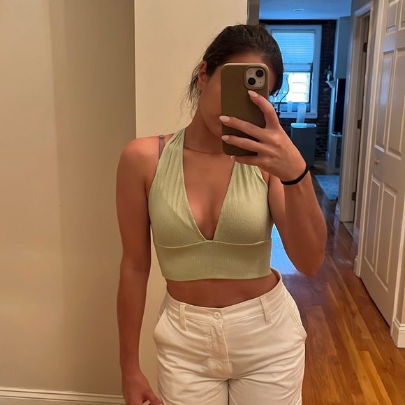 Green tank - Picture 1 of 3